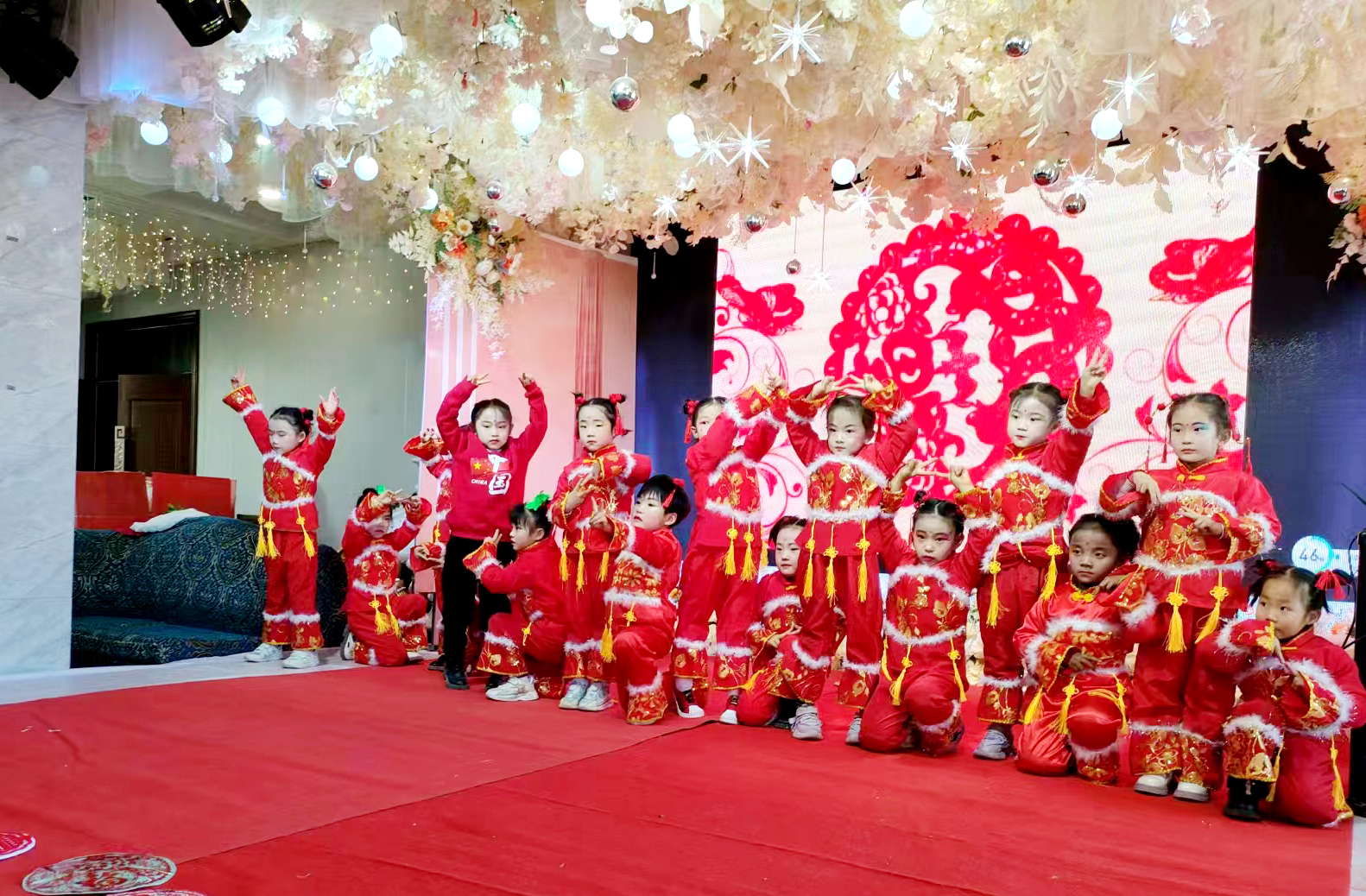 小舞台大梦想 永昌萌娃勇闯童话世界