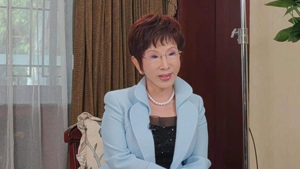 呼吁要朝着两岸统一的目标前进，洪秀柱：总有一天两岸就合起来_凤凰网视频_凤凰网