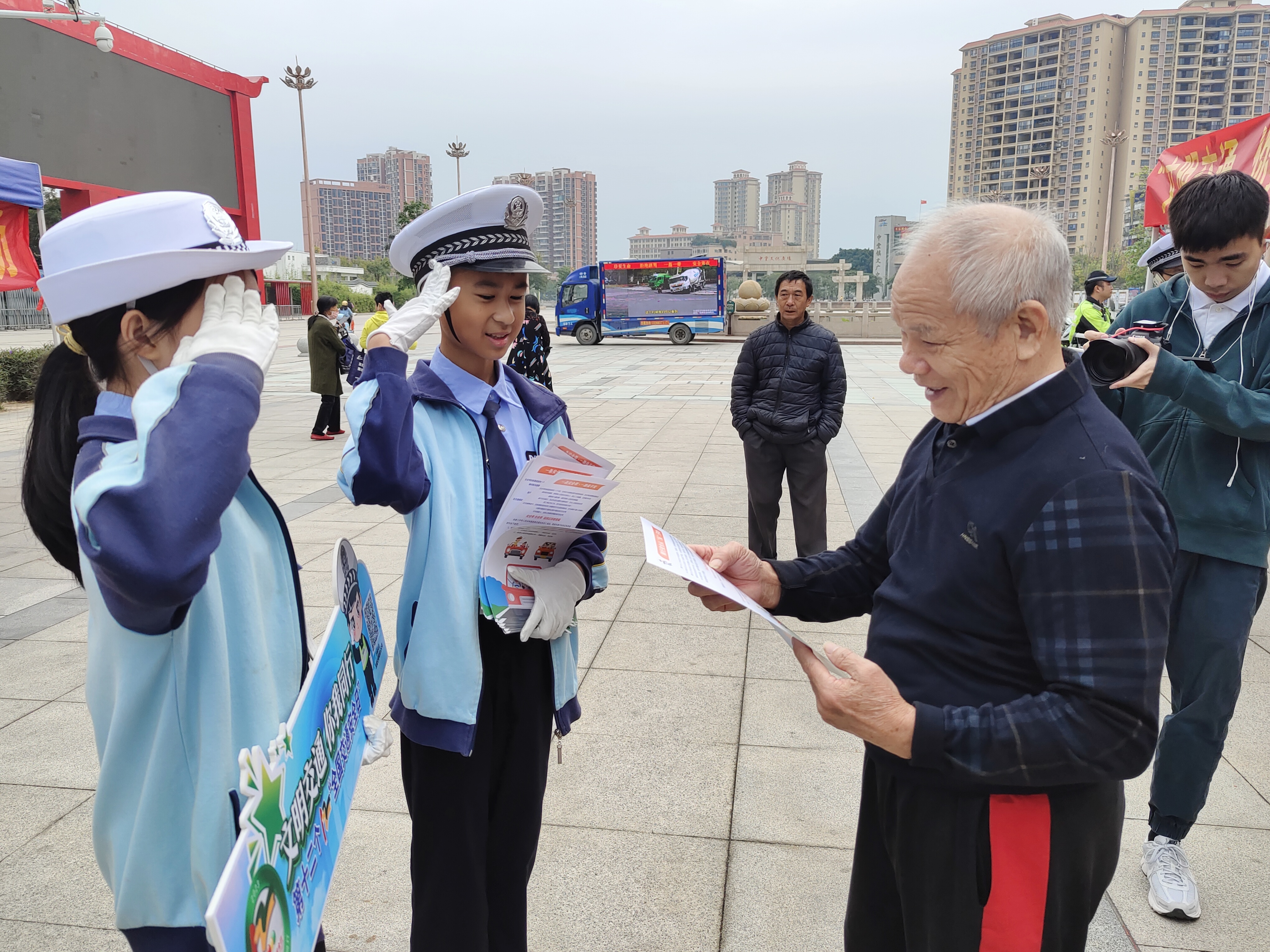 文明交警你我同行丨东莞交警中堂大队多样化开展122全国交通安全日