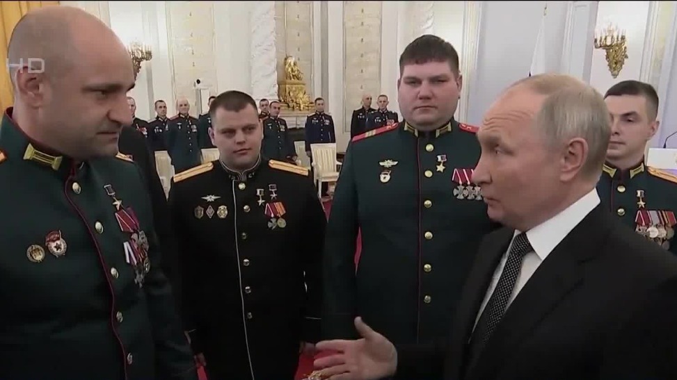 总编辑时间|普京为长期领导俄罗斯铺平道路