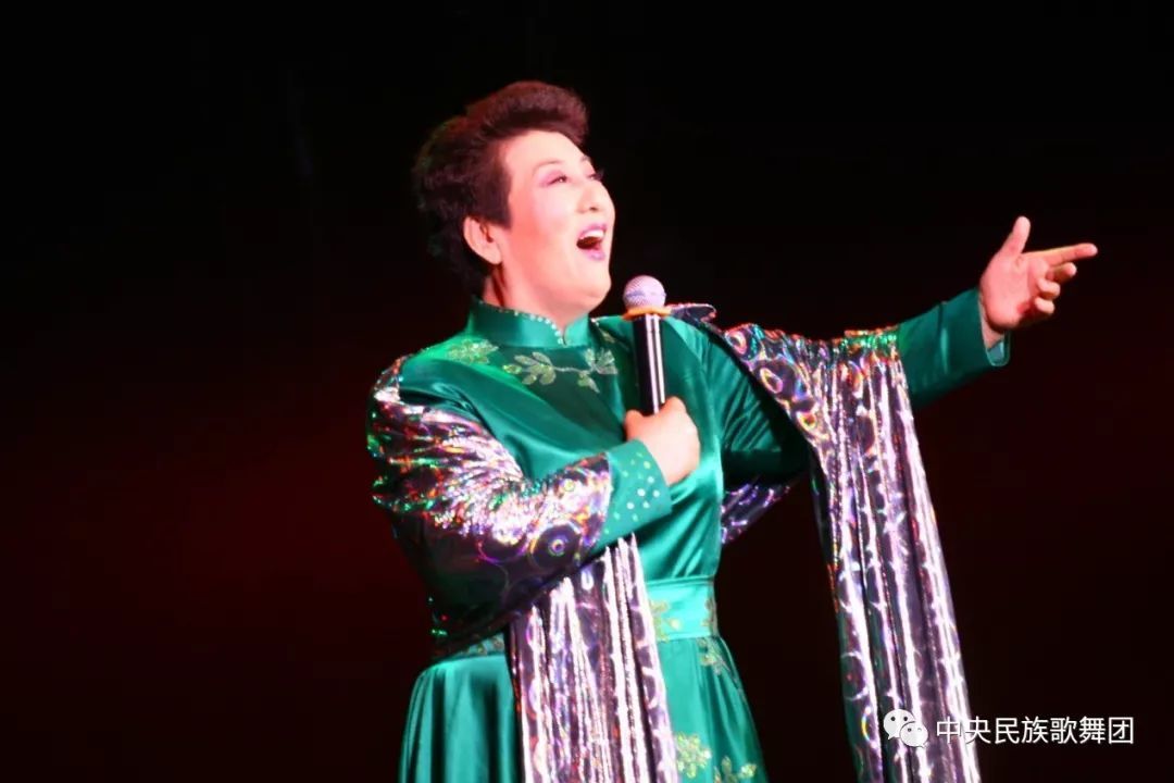 德德玛演出图