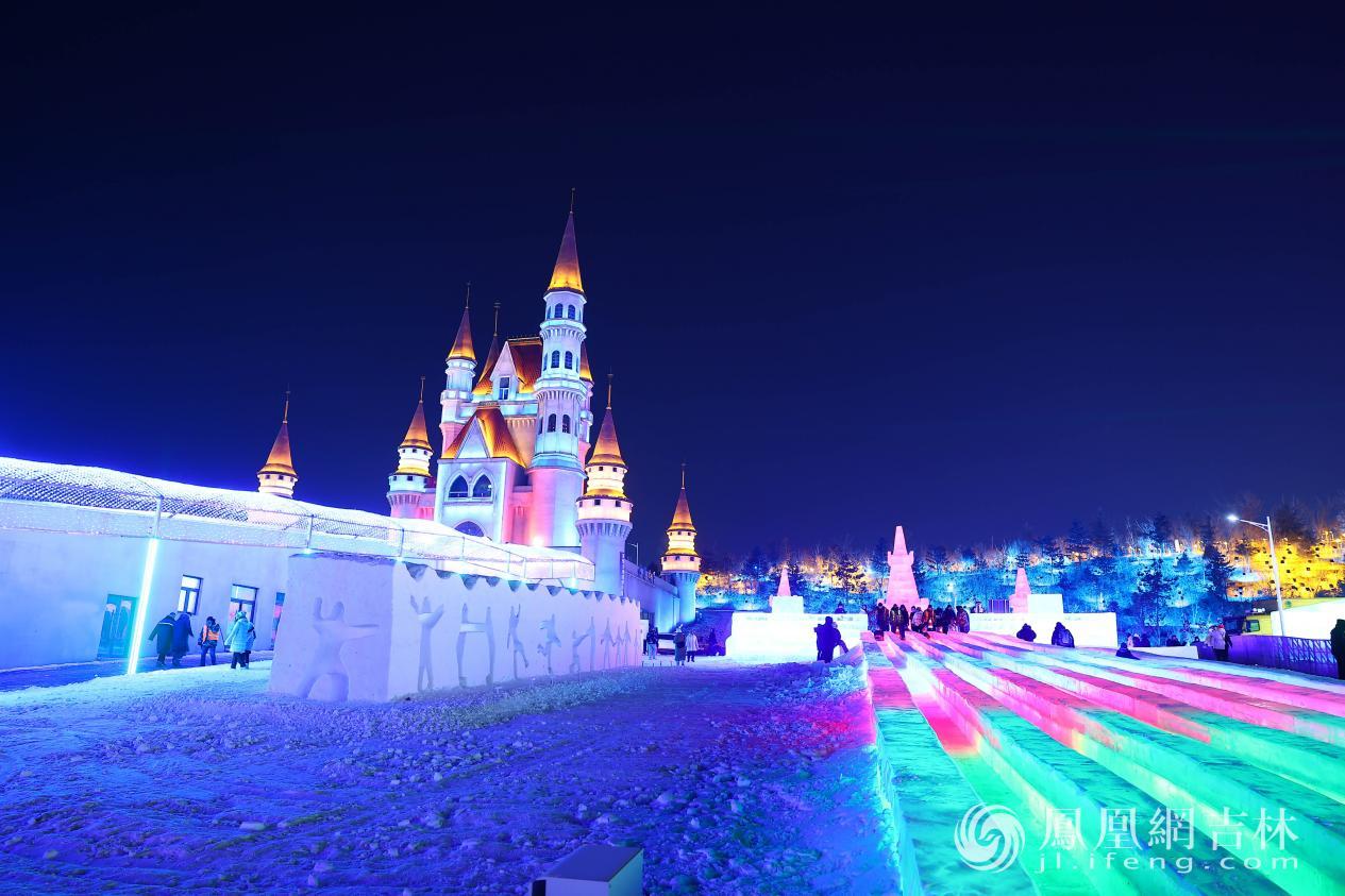 长春冰雪新天地。凤凰网吉林 王振东/摄