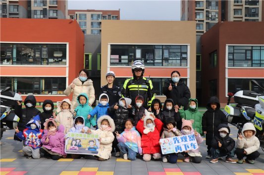 安全始于足下 文明相伴出行 青岛市城阳区广泛开展“文明交通”宣传倡导活动