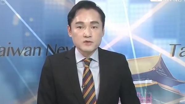 凤凰连线｜台湾大选蓝绿白分立逐步转变为蓝绿对决态势