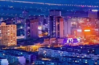 华灯璀璨夜色撩人　这样的肃州你心动了吗