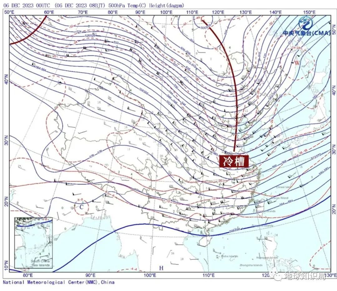 冷空气卷杂着尘土径直南下（12月6日8时天气形势 图：气象台）