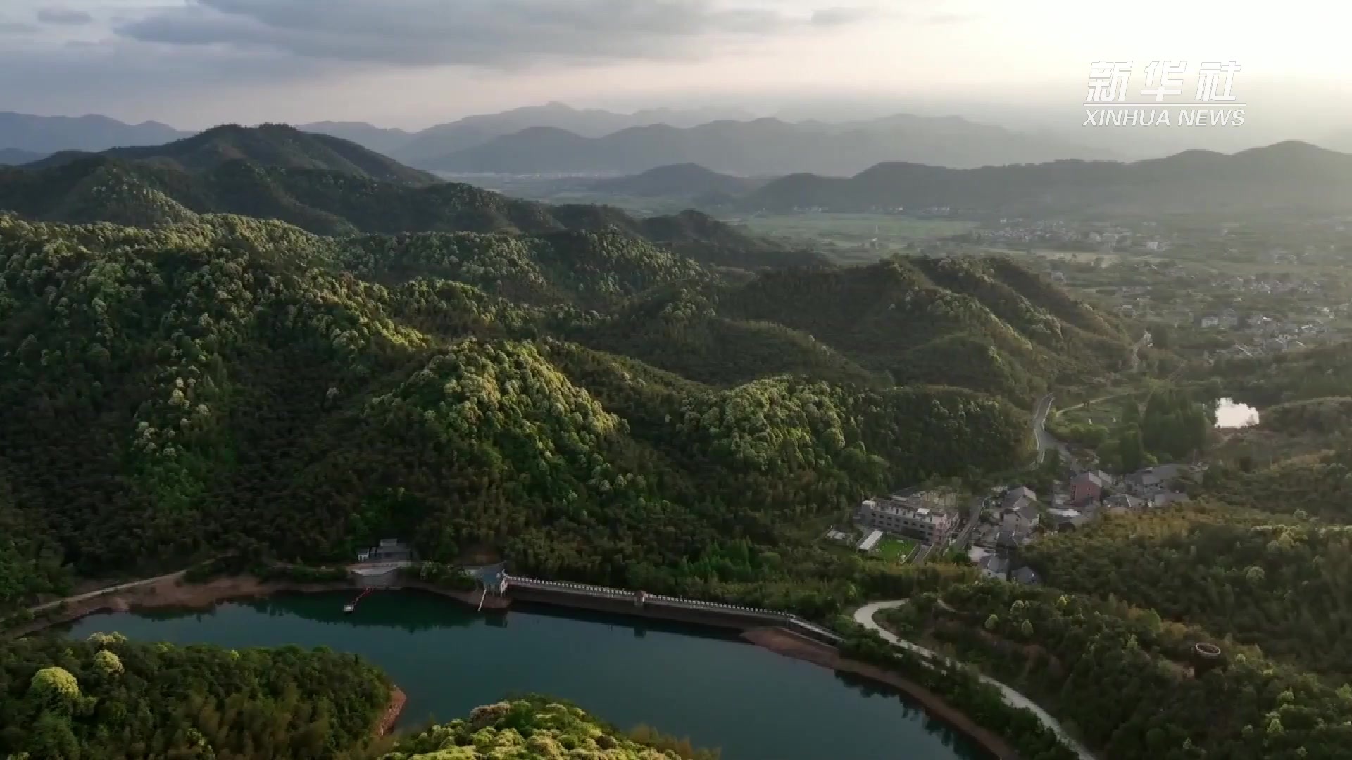 土耳其亚太研究中心主任乔拉克奥卢：中国可再生能源开发激励新兴市场和发展中国家努力减排