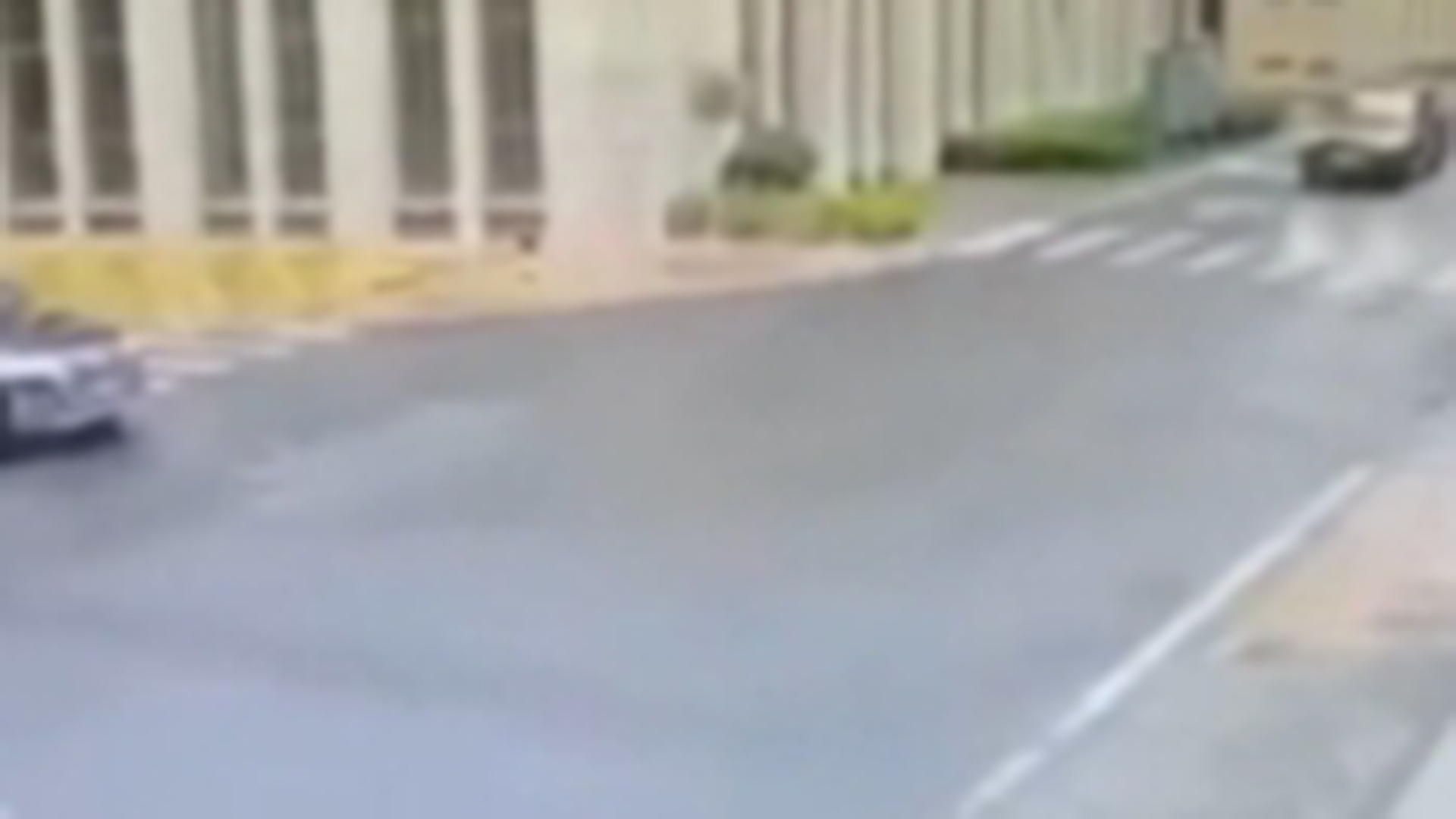 SUV右拐，逆行电动车摔倒在车前，两车未接触，SUV被判担次责，交管部门：交通事故不一定要求有实质性接触才发生