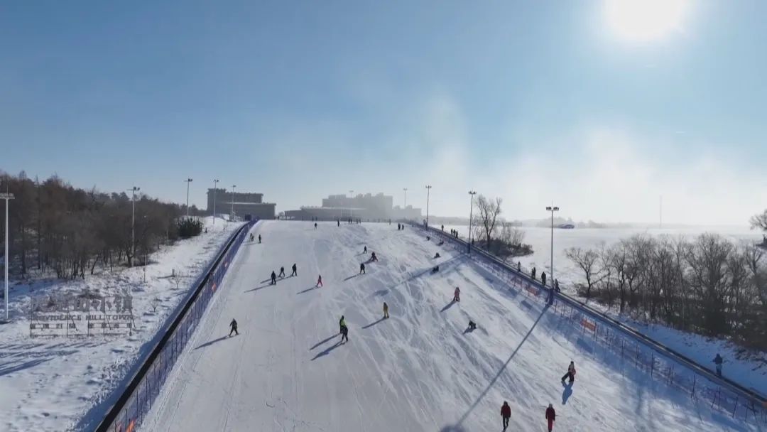 冰雪旅游带动东北地区经济活力爱游戏- 爱游戏体育- AYX爱游戏体育官方网站