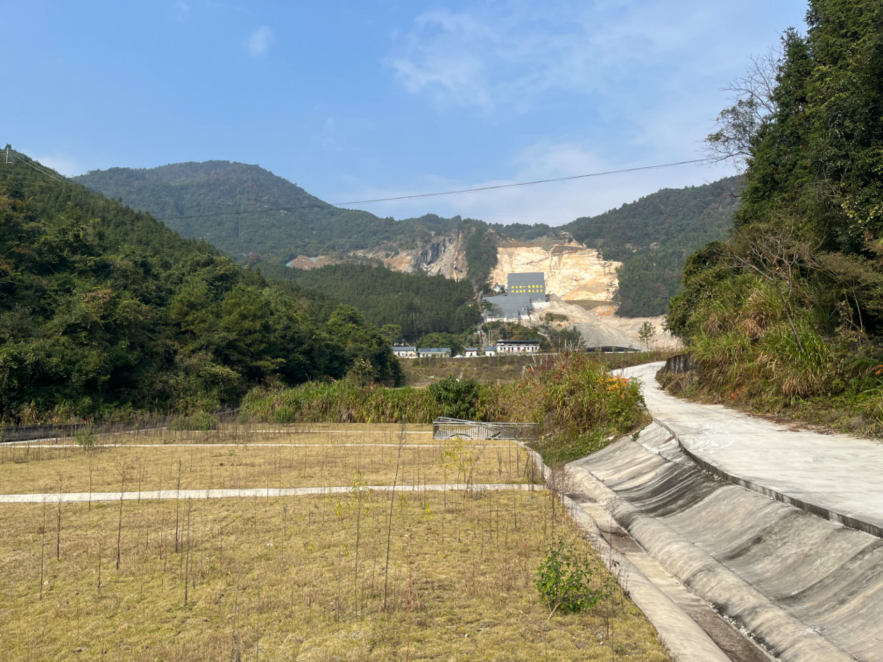 三级坝。李夏菁摄