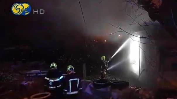 乌克兰首都再遭俄军导弹袭击，50多人受伤