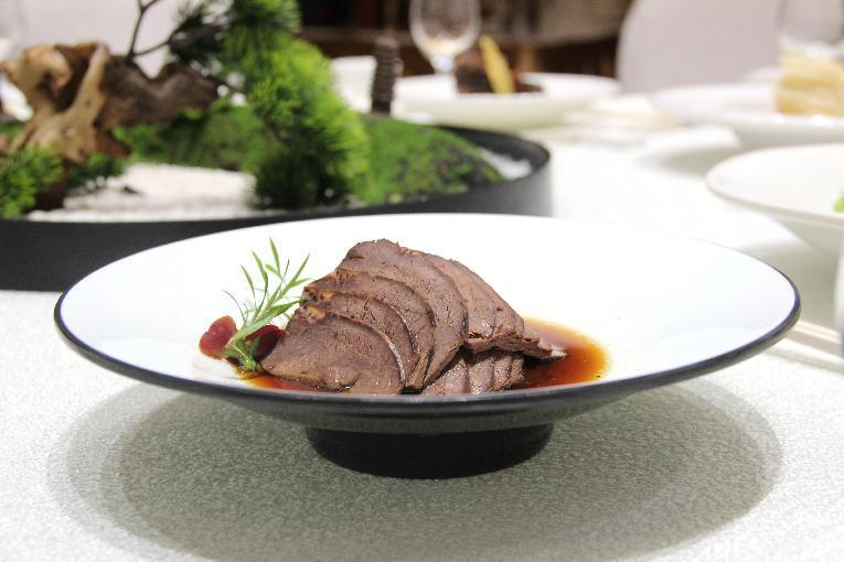 和美乡村雁鸣庄 鸵鸵特色产业旺