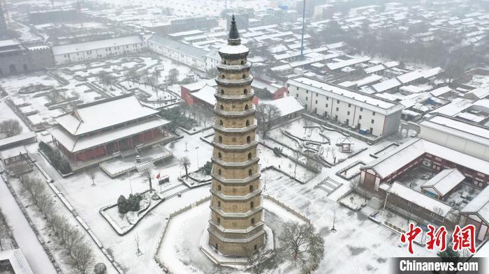 河北景县：雪中千年古建筑景州塔唯美如画