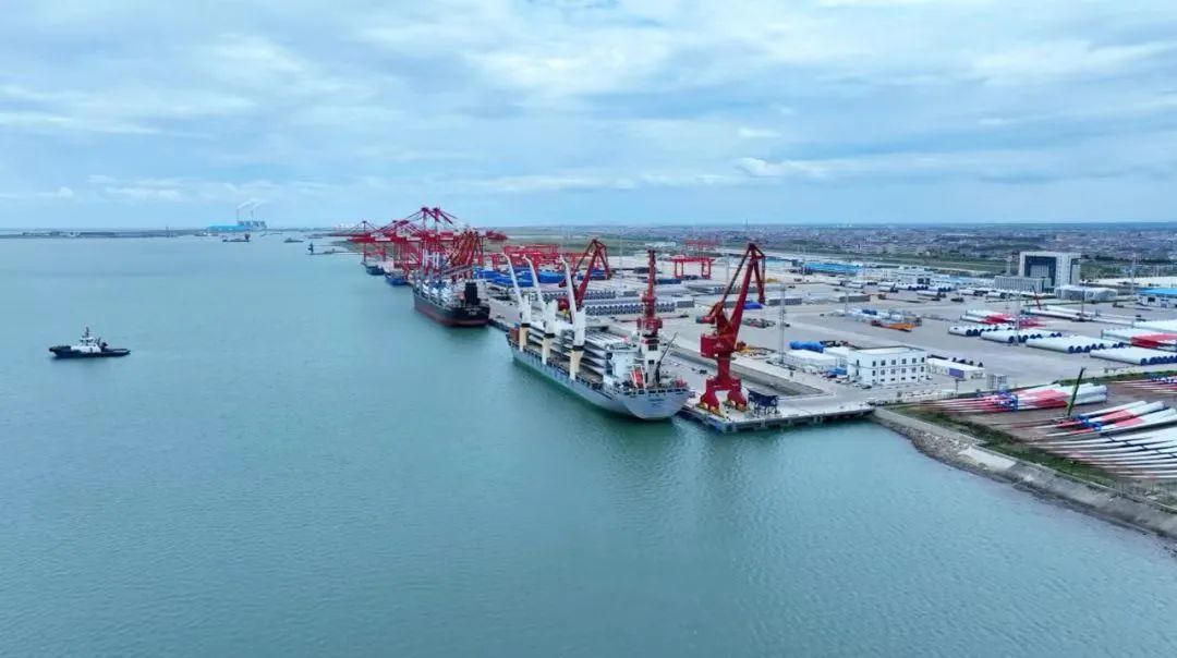 江苏南通：启东吕四港镇合奏“向海”最强音