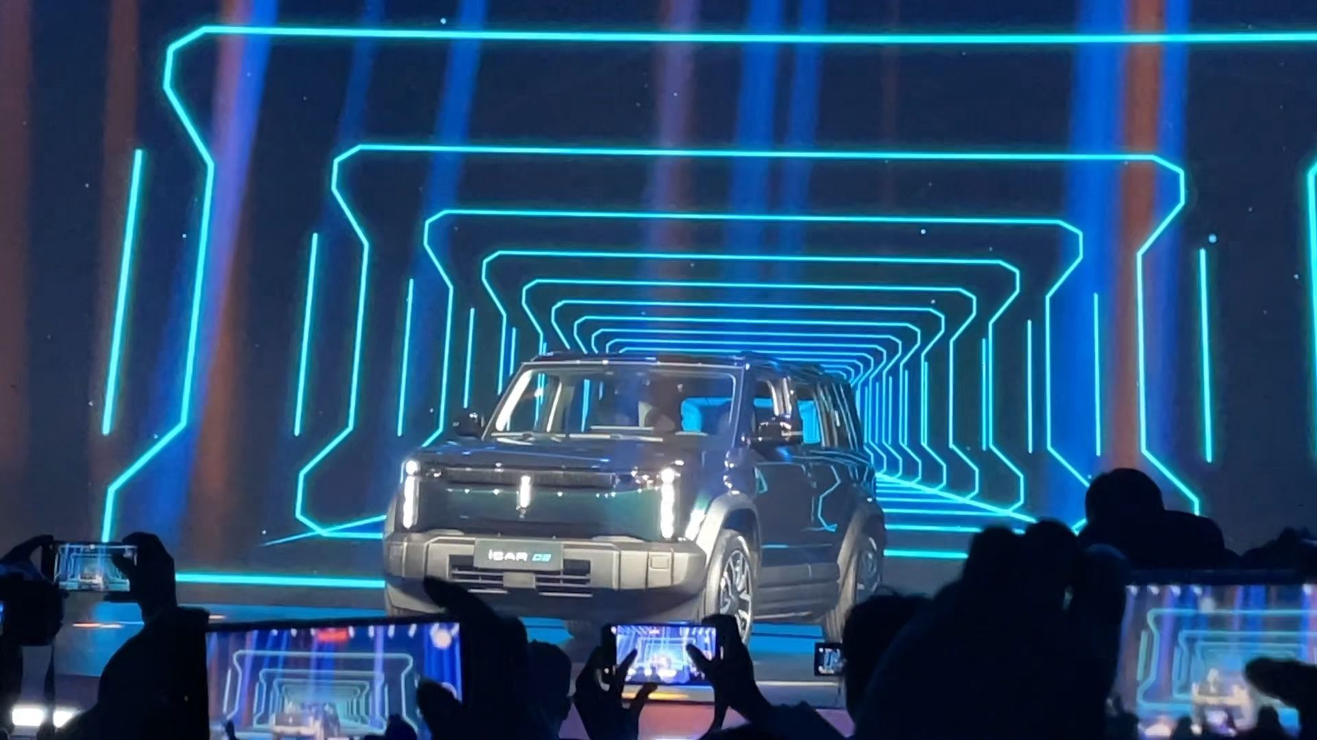 奇瑞纯电SUV iCAR 03正式亮相