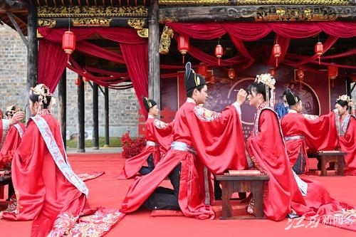 金溪：传统中式集体婚礼（图）