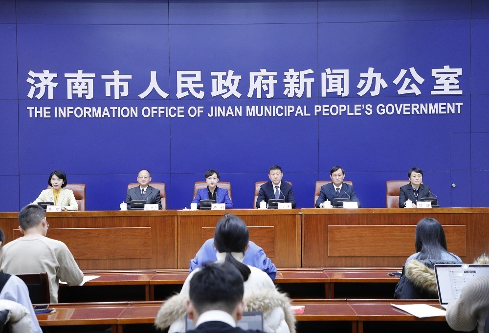 今年以来，济南市举办各级各类体育赛事活动超过3300项（次）