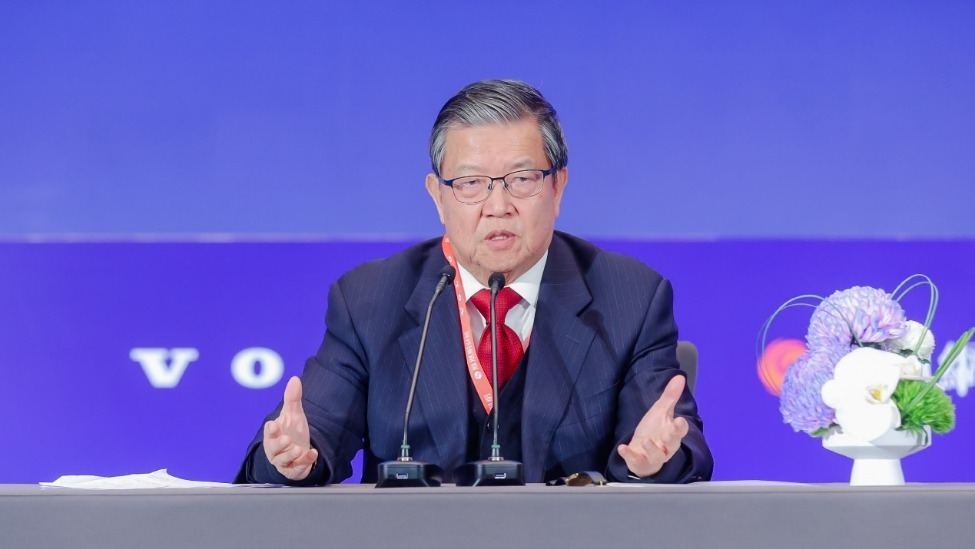 龙永图：克林顿说任内最后悔的有两件事 一件是让中国入世_凤凰网