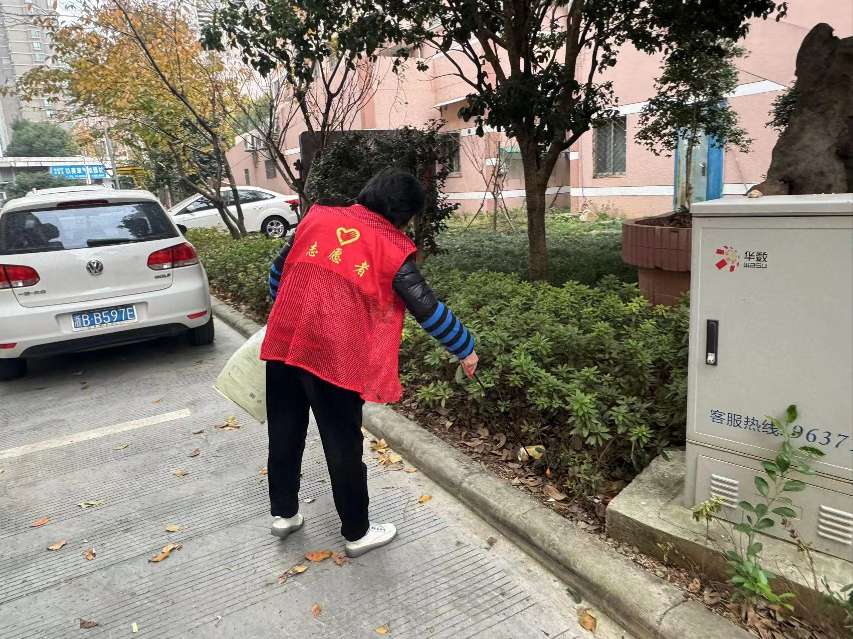 垃圾分类,志愿者在行动