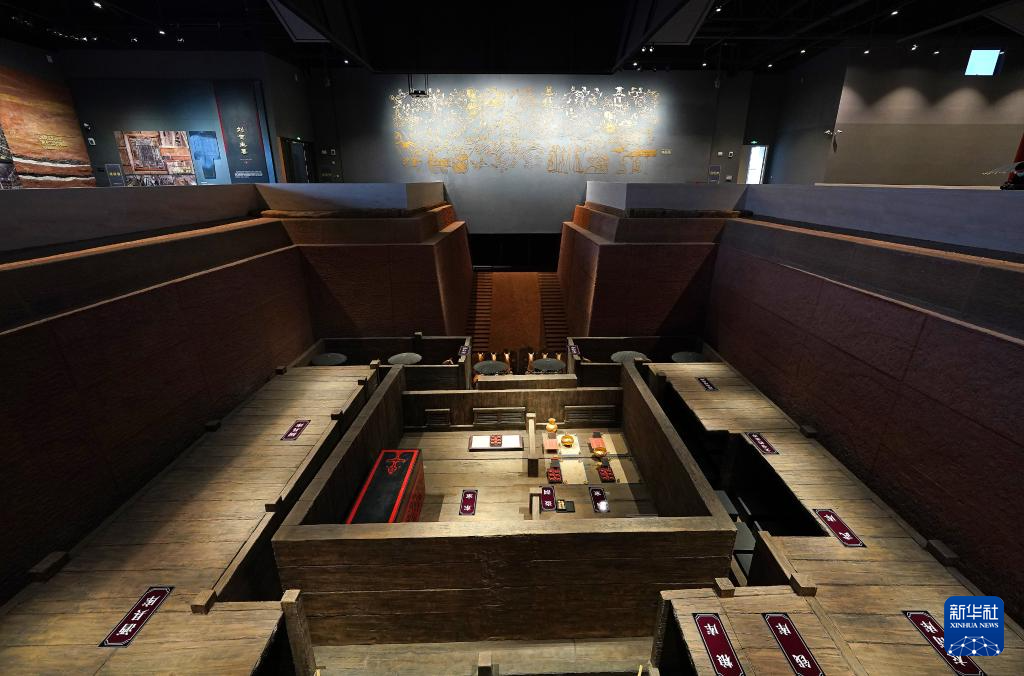 距今2000多年的海昏侯刘贺主墓面向公众开放