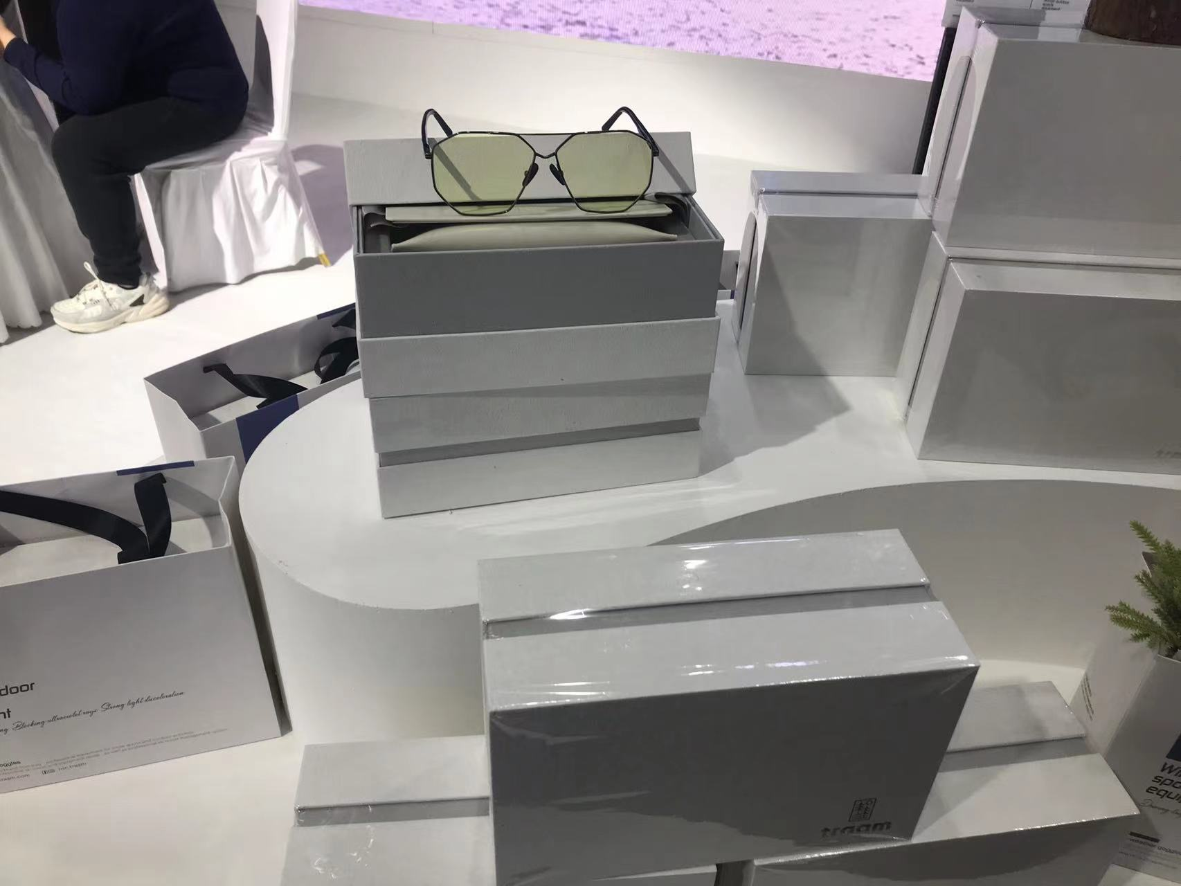 参加第七届吉林冰雪产业国际博览会,标志着ROC TRAAM正式进入中国市场,首批进入的产品主要是眼镜类和服饰类产品。