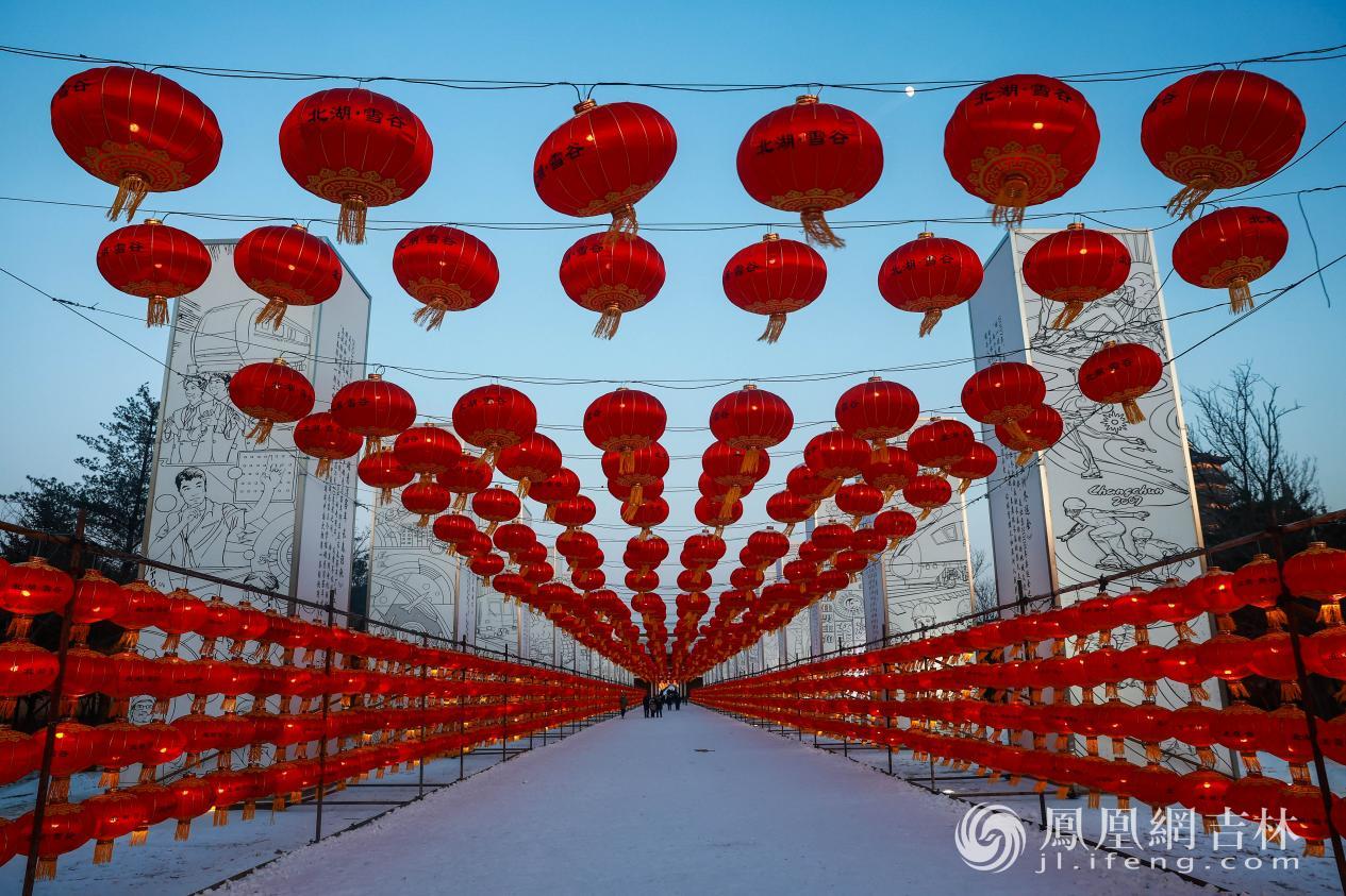 “吉林一号”“长春北湖&middot;秘境雪谷”红灯矩阵。