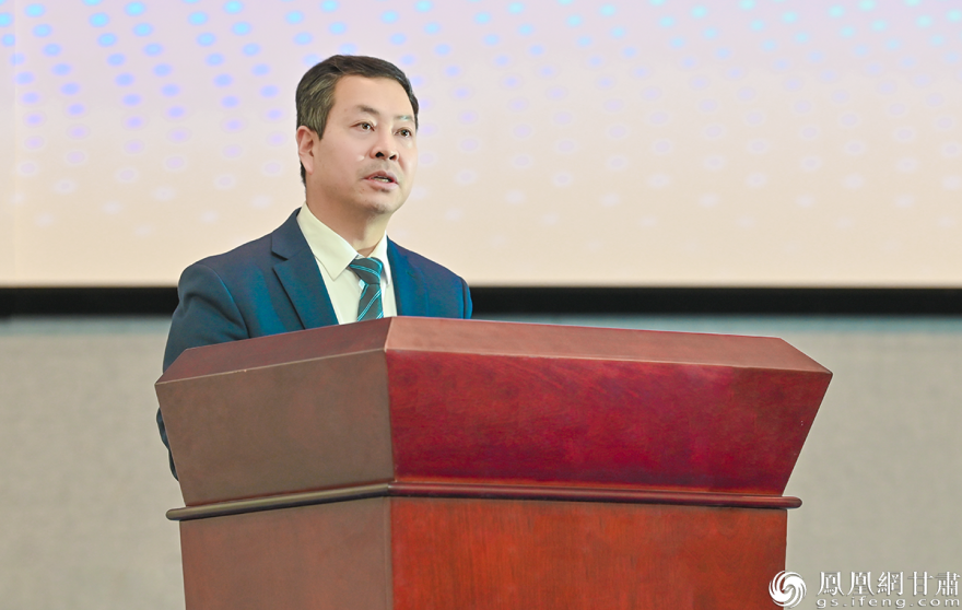甘肃省科协党组书记、第一副主席包俊宗表示，举办科普作品创作大赛旨在让科学广泛惠及社会公众。