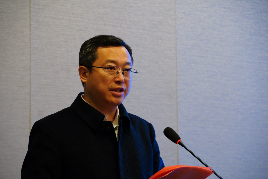 九江市委常委,常务副市长鲍成庚表示,本次年会和论坛在九江召开,是对