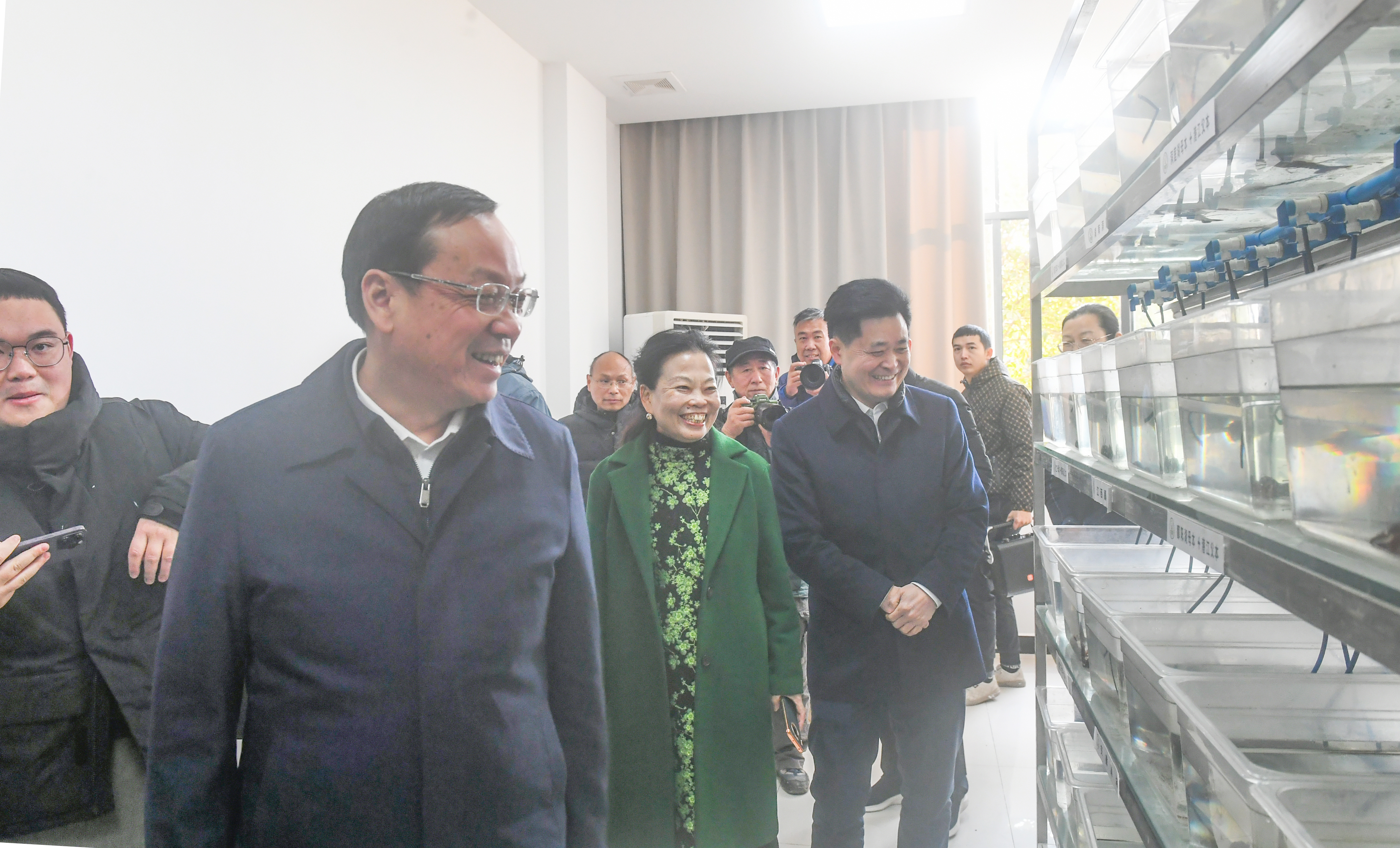 参会领导及专家巡视活动