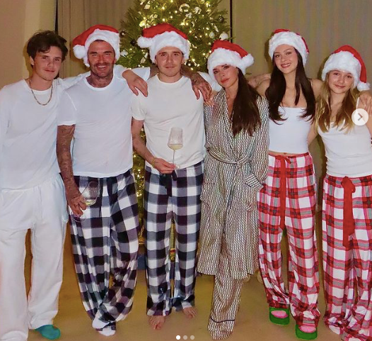 贝嫂把小贝的翘臀照po网上，全网围观：圣诞福利吗这是？！