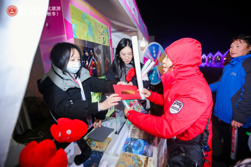 市民集市现场。受访者供图