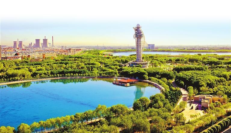 嘉峪关东湖公园　新甘肃&middot;甘肃日报通讯员　毛富