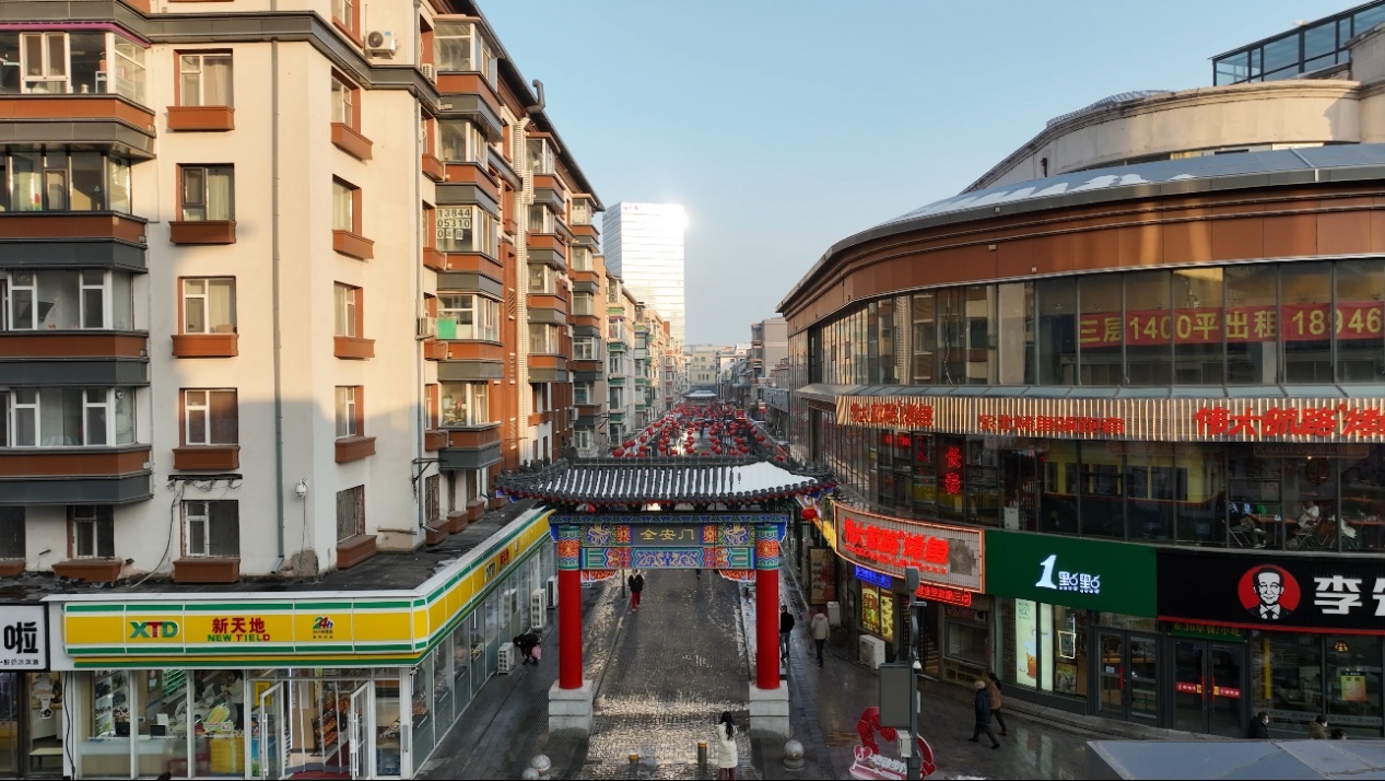 长春市重庆路南社区打造的“一刻钟便民生活圈” 。凤凰网吉林 李欣颐/摄