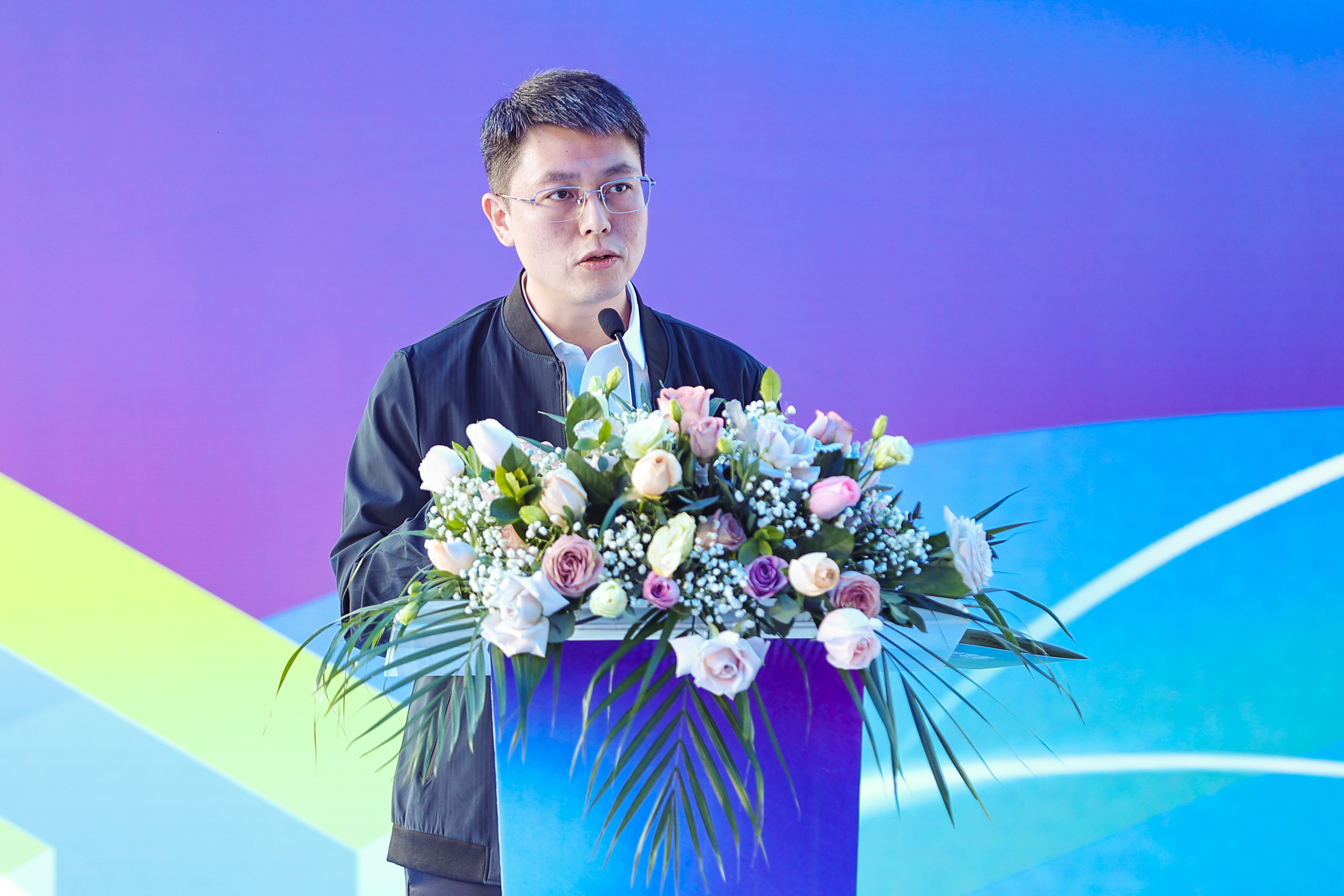 佛山市投资促进局四级调研员谢盛
