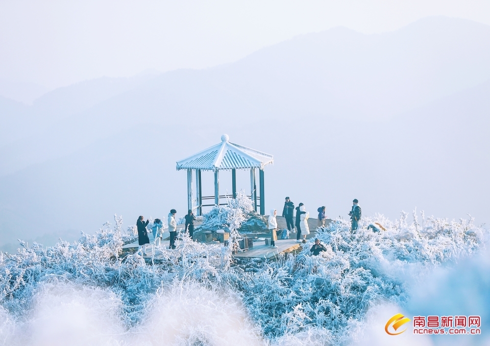 梅岭雪景图片