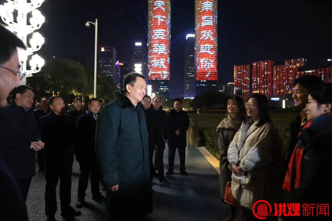 李红军：努力让市民游客跨年夜出行方便、玩得开心