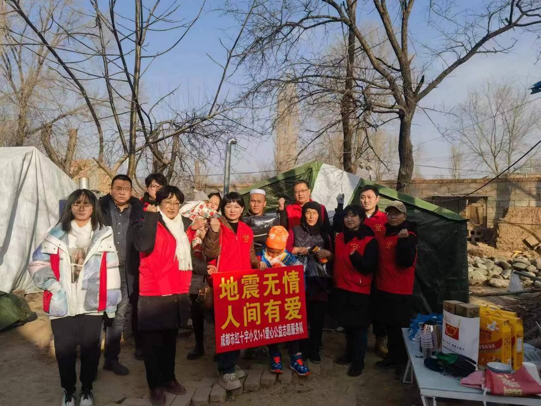 馬夕寧和丈夫帶著半歲的小女兒住在周家村,大兒子今年8歲讀一年級