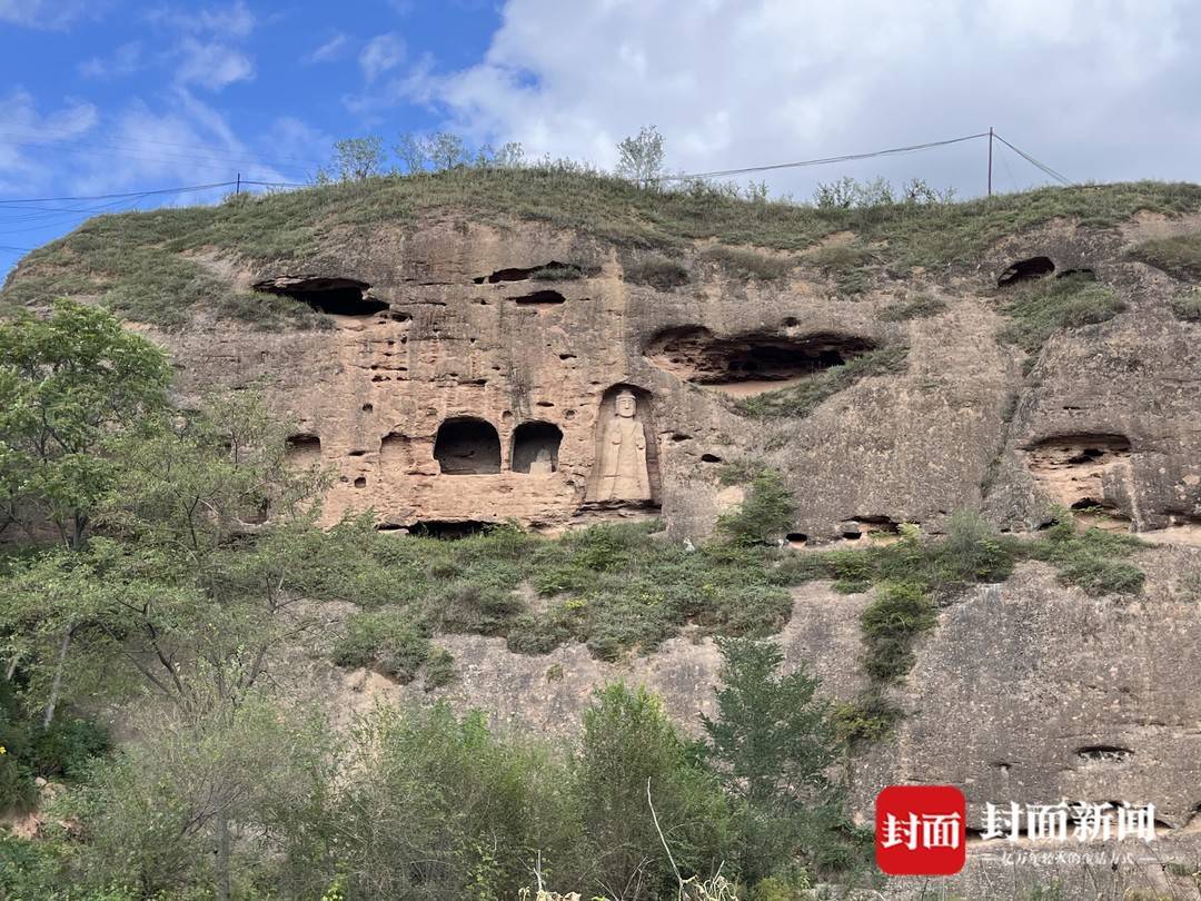 远眺法镜寺石窟