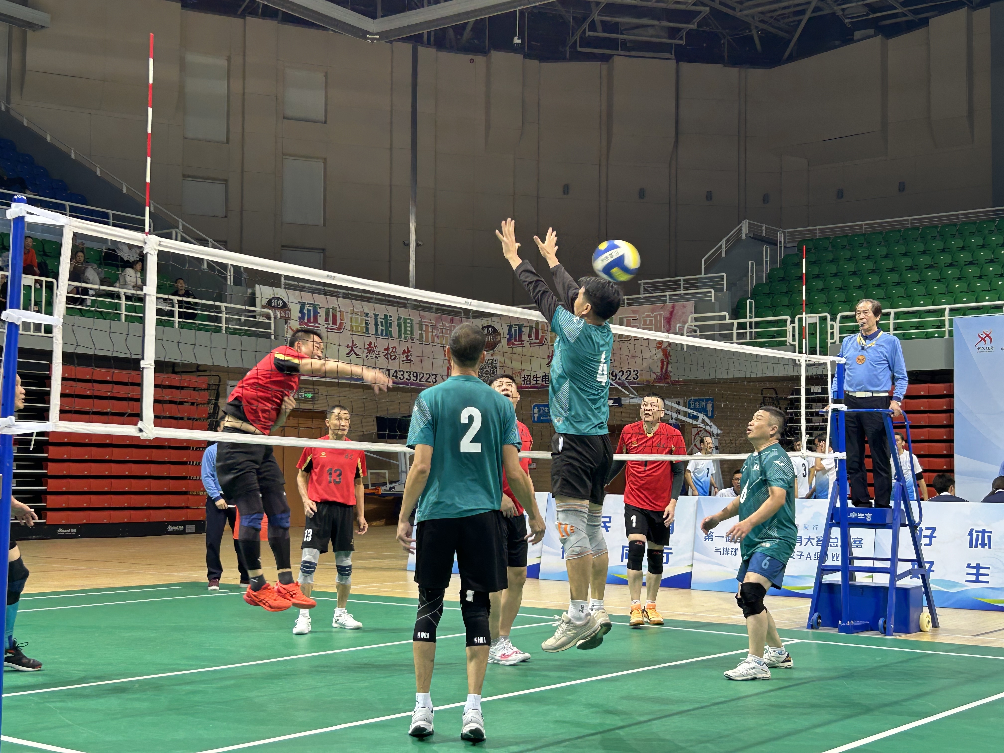 （组图）勇夺23个冠军7个亚军 海丰县梅陇气排球协会参赛成绩骄人