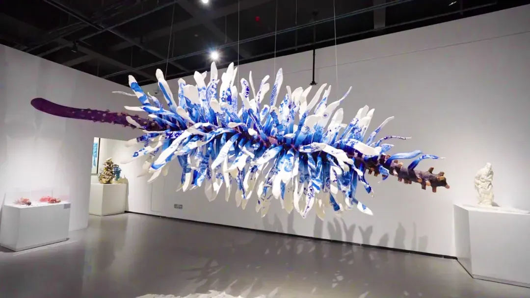 ▲ 景德镇陶瓷作品 。 江西广播电视台记者摄