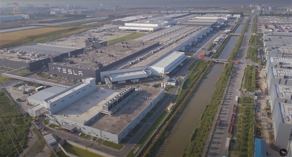 特斯推2023鳏人累计销质超180万台：一半产自上海超级工厂