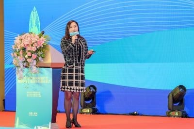 产业优化,共谋发展 2024年盐田区餐饮行业招商推介会暨深圳市第七届盆菜节颁证仪式