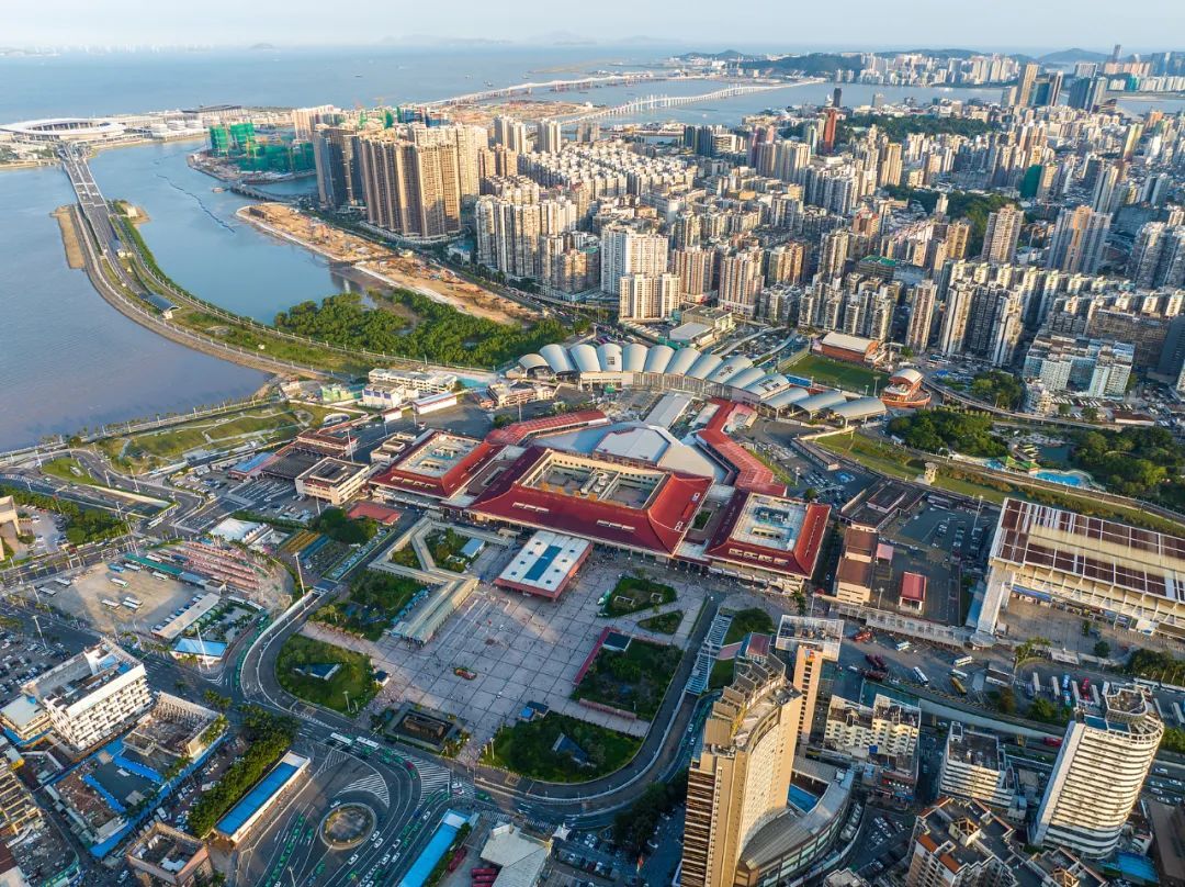 轻轨未来将会修到与拱北口岸相邻的澳门关闸。(图/视觉中国)
