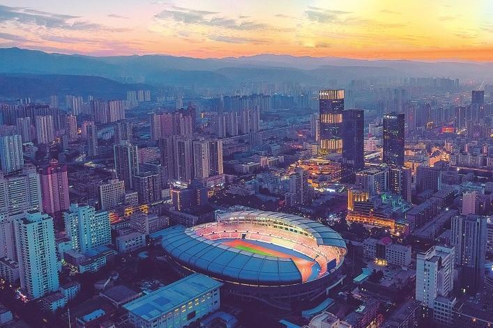 七里河体育场全景