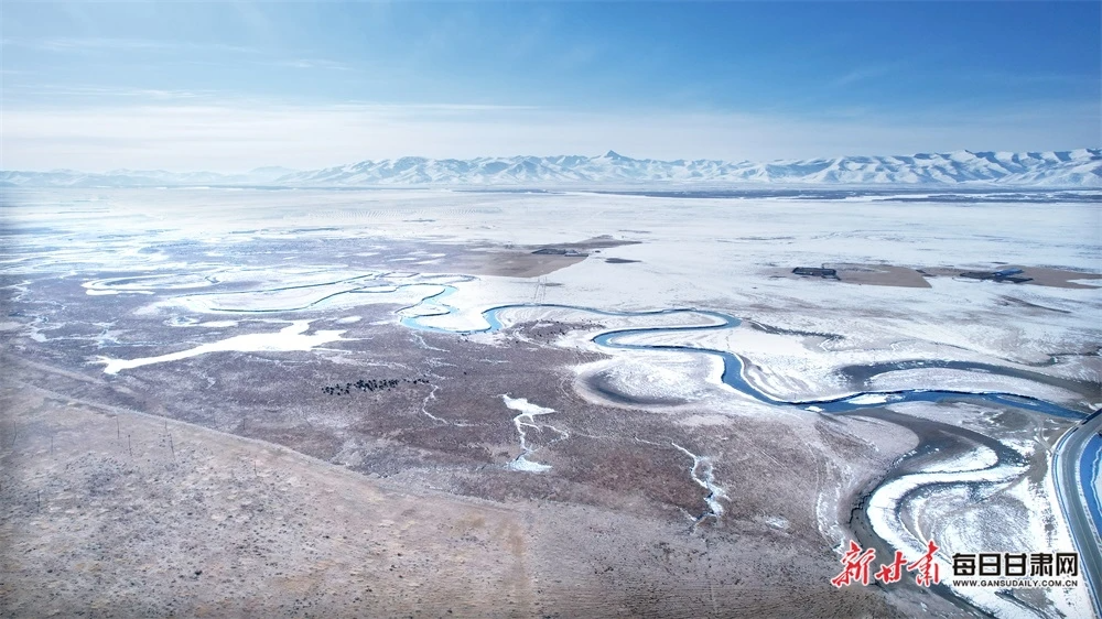 雪后的阿万仓湿地辽阔壮美　新甘肃&middot;每日甘肃网通讯员　刘瑞祥