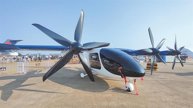 AR-E3000电驱动垂直起降飞行器在2024年珠海航展展出。图片由受访对象提供