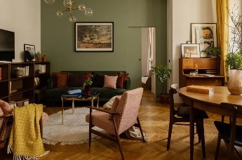 波蘭老公寓改造，二手傢具和美麗的色彩裝飾，那叫一個溫馨復古