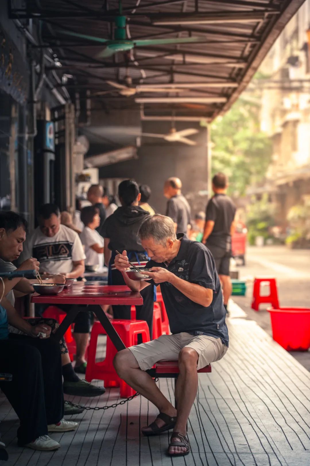 一碗粉里藏着广西人的生活。摄影/陆宇堃