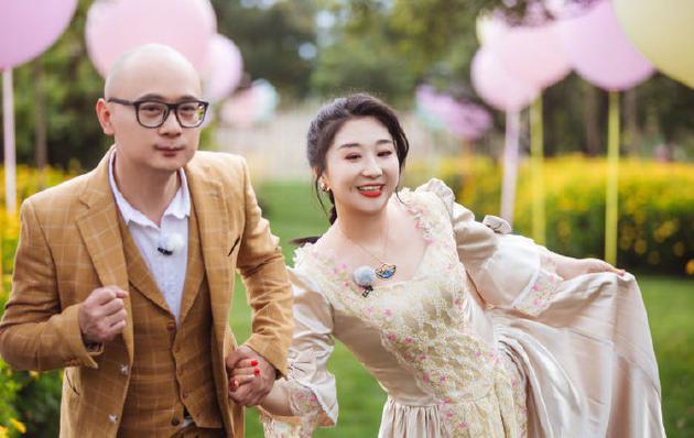 老刘发长文证实离婚传闻:我和傅首尔夫妻缘分已然终结