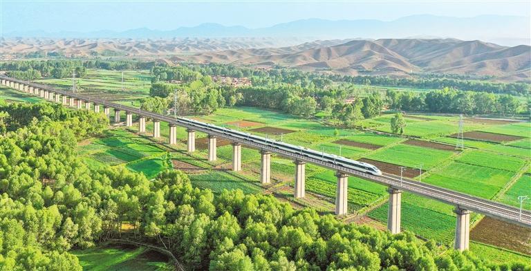 新建兰张高铁兰武段开通运营　新甘肃&middot;甘肃日报记者　冯乐凯